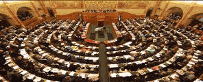 http://parlament.hu/palyazat/10/image79.gif