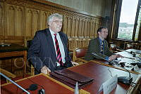 EU-nagykövetek az Integrációs Bizottság ülésén az Országházban, 1999