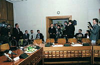 Orbán Viktor sajtótájékoztatót tart az Országházban, 1999