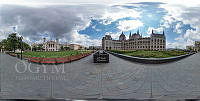 A Kossuth tér északi része és az Országház keleti homlokzata, 360 fokos panoráma felvételen, 2020