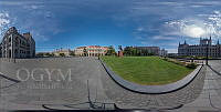 Az Országház keleti homlokzata és a Kossuth Lajos tér, dél felől, 360 fokos panoráma felvételen, 2020